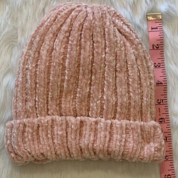 Super Soft & Cozy Pink Chenille Beanie Winter Hat - Picture 6 of 9
